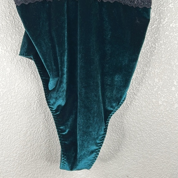 Shirley of Hollywood Green Velvet with Lace Sexy Bodysuit Light Padding Size XL - Picture 3 of 8